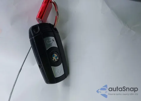 2009 BMW 328I xDrive from USA, damaged, VIN WBAPK535X9A646048